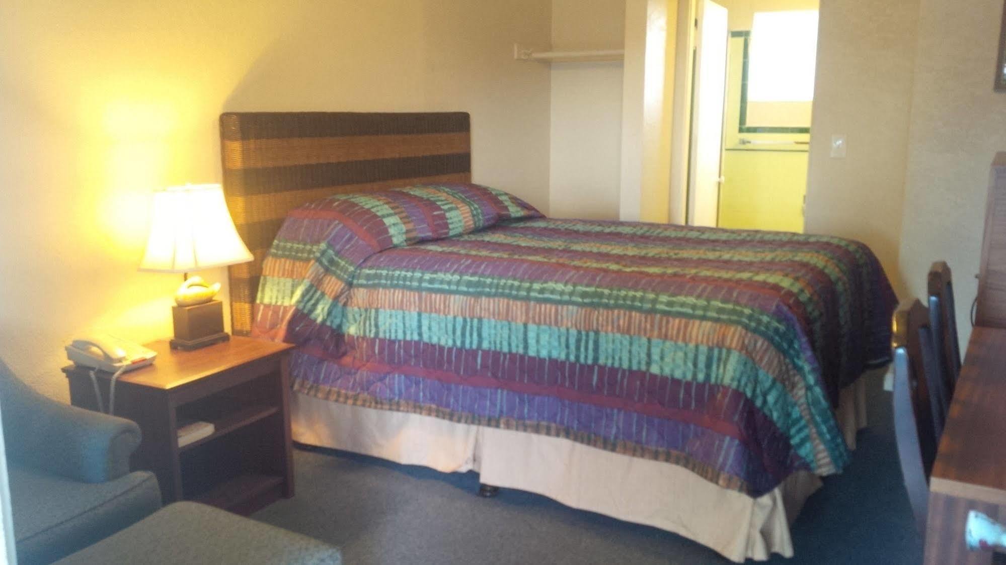Holiday Lodge Port Angeles Zewnętrze zdjęcie